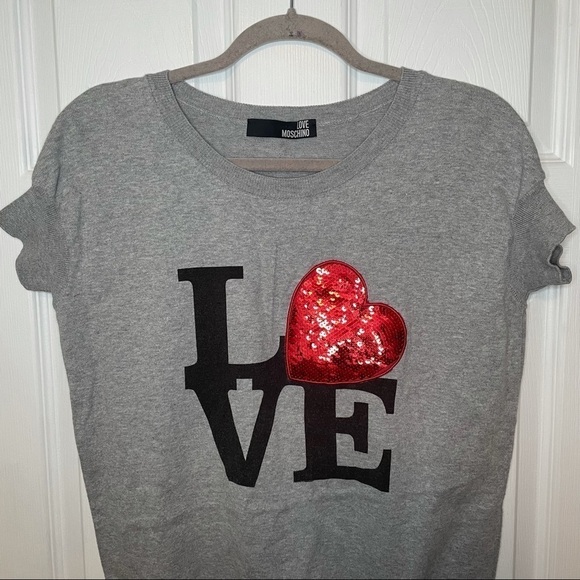 𝅺MOSCHINO Long Grey Love Moschino T Shirt Sequin Red Heart 100% cotton Small - Picture 2 of 8
